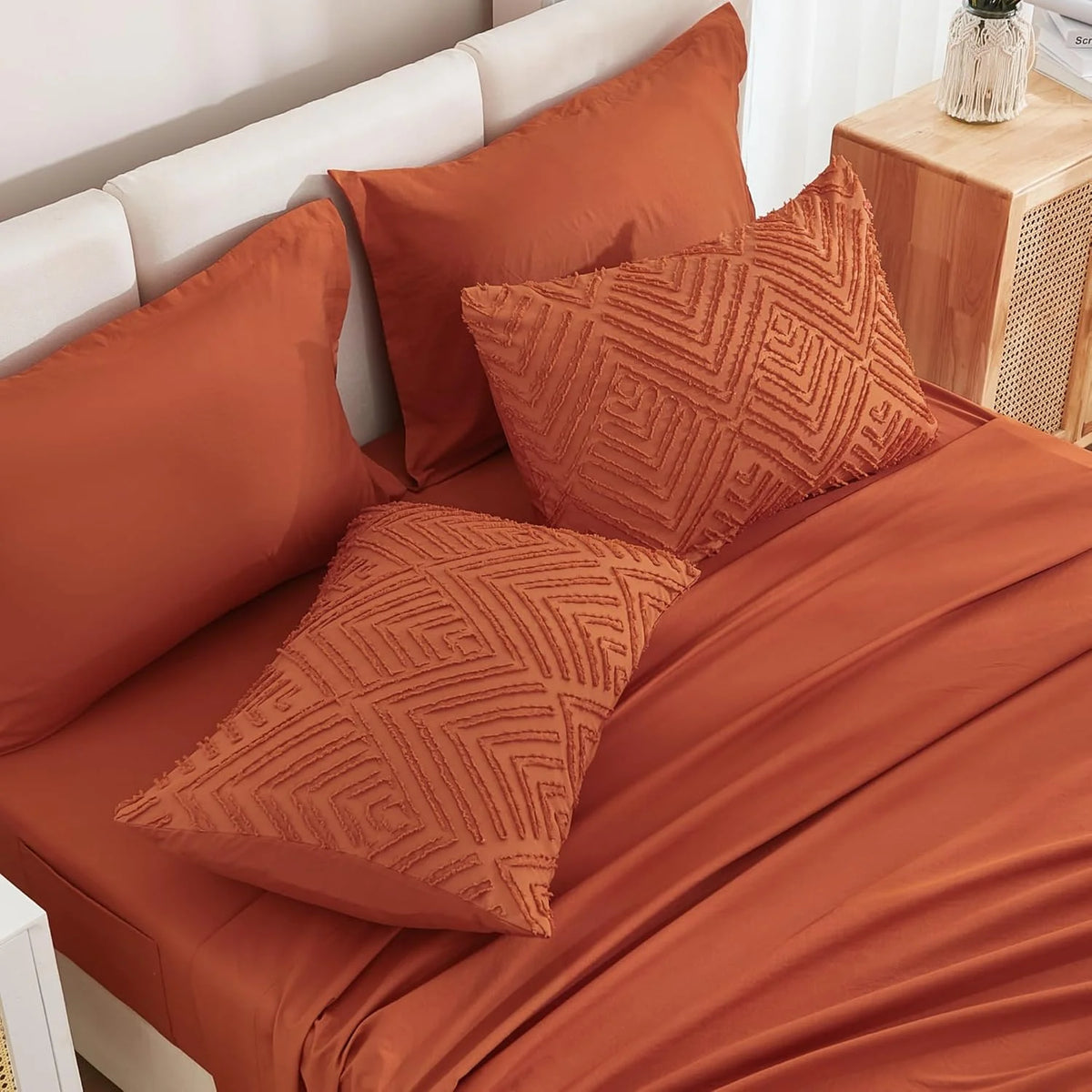 Queen Comforter Set 7 Piece Dark Emerald Green - Bed in a Bag Queen Boho Lightweight Fluffy Tufted Bedding Sets with Comforter, Sheets, Pillowcases & Shams