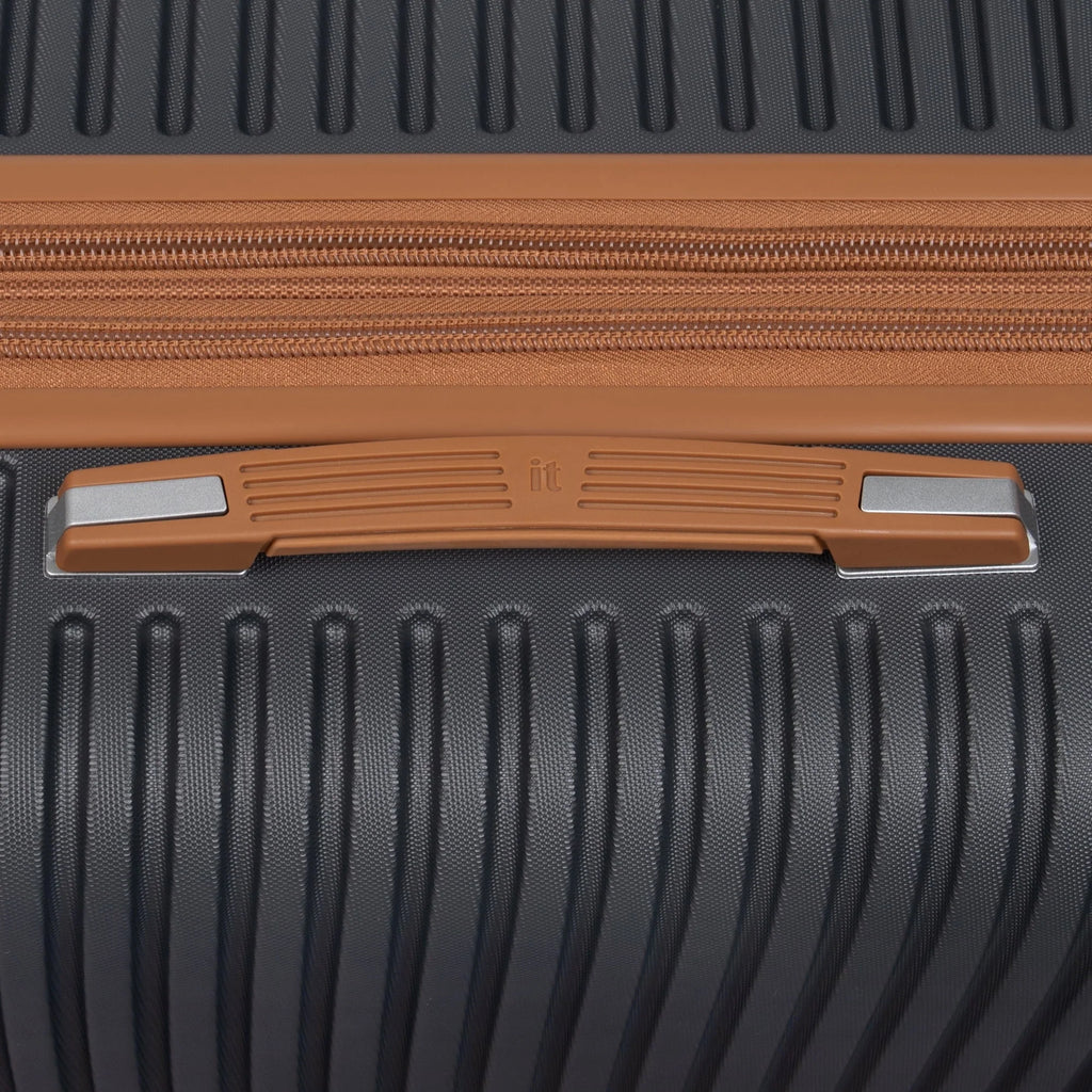 it luggage Replicating 21" Hardside Expandable Carry-on Spinner Luggage, Gray