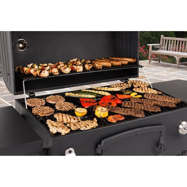 Heavy-Duty Extra-Large Charcoal Grill in Black