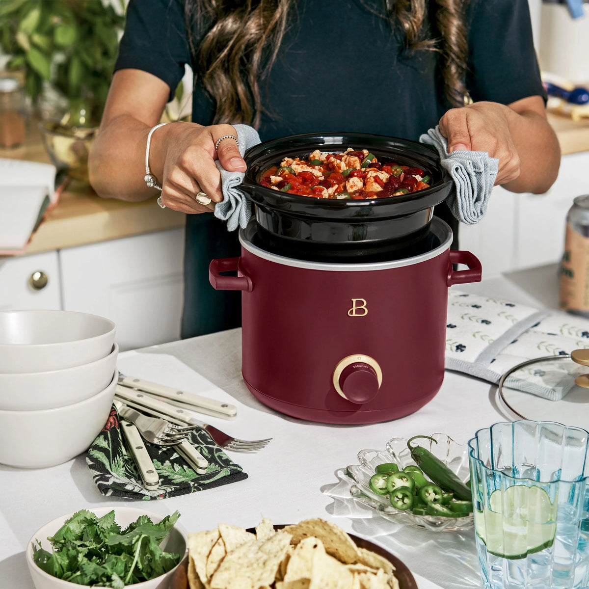 Beautiful 2 qt Slow Cooker Set, 2-Pack, White Icing and Merlot by Drew Barrymore, 19340, 100 W
