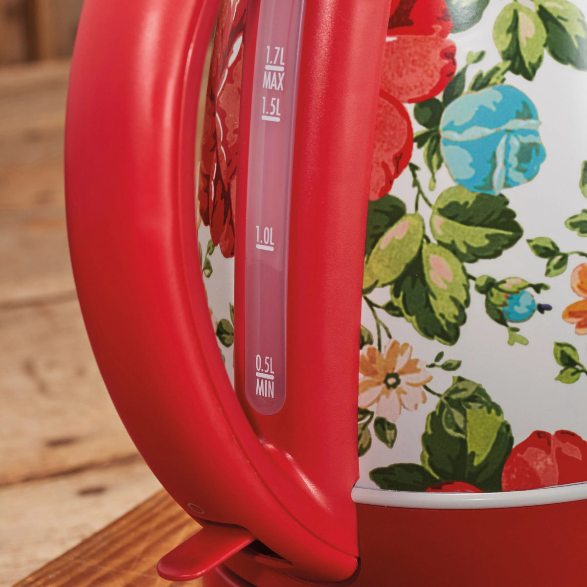 The Pioneer Woman 1.7 Liter Electric Kettle, Vintage Floral Red, 40970